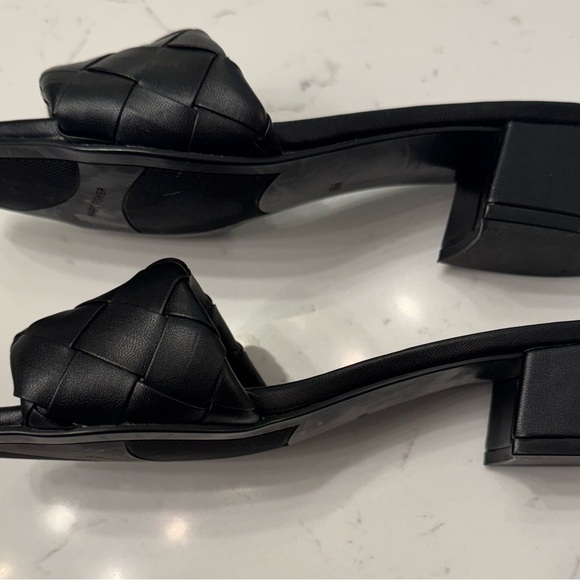 Marc Fisher Black Woven Slide Sandals Size 6.5 - Picture 6 of 7